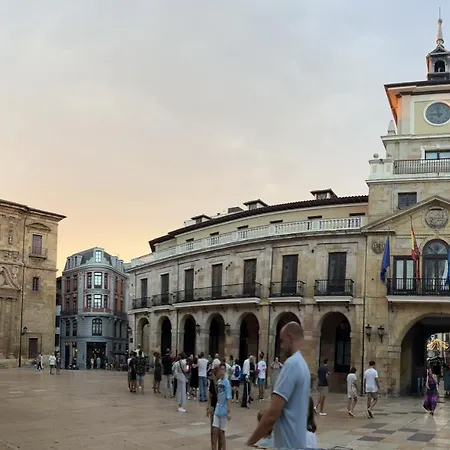 La Mejor Ubicacion En Oviedo. Casco Historico. Апартаменты *